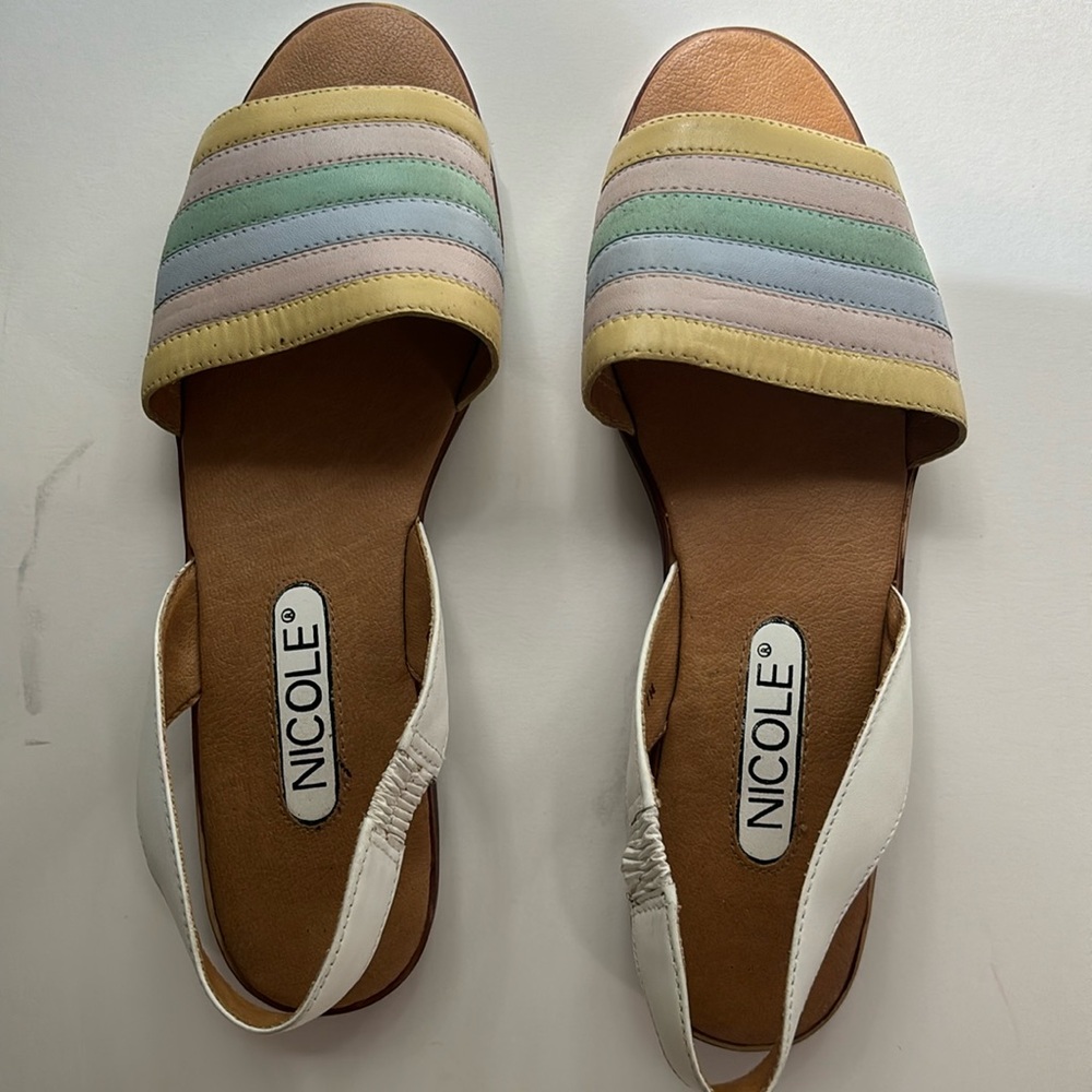 Leather multi colored and white Nicole sandals. Size 7. Mint condition!